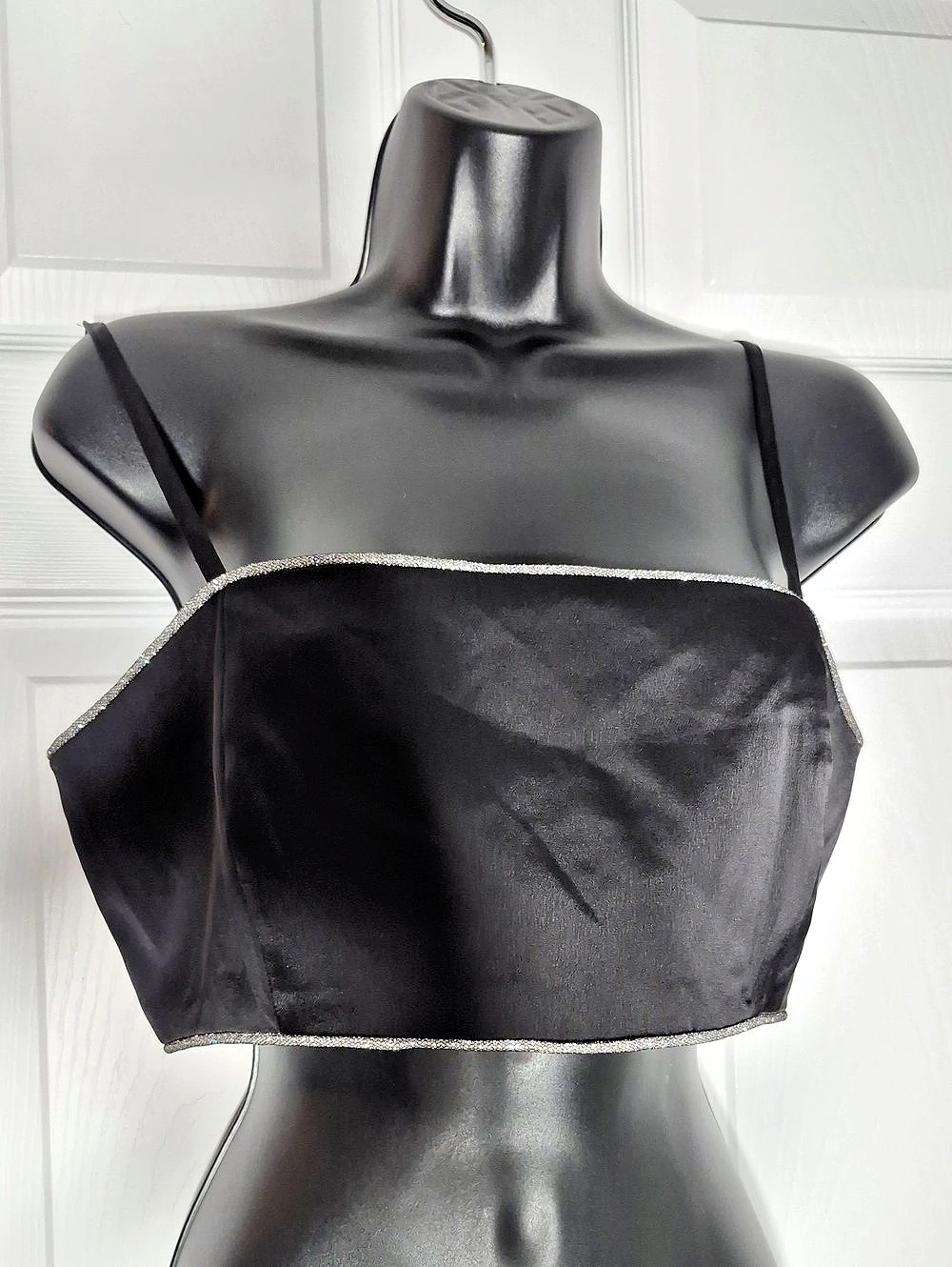 Satin Rachel Zoe Pewter Rhinestone Trim Crop Top in Black Size 6/medium  NWT - Picture 3 of 14